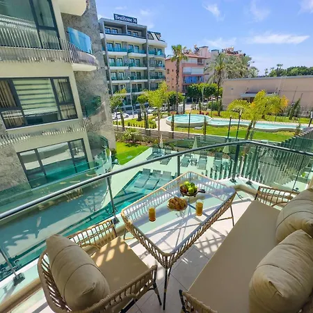 Apartment Stylish By The Sea *