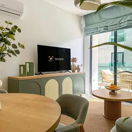 Qoople Legend A - Stylish By The Sea Apartment *